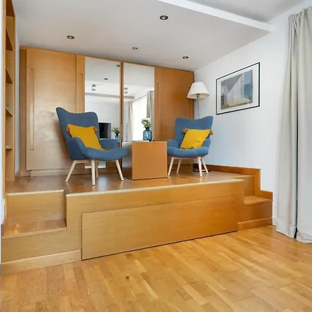 Beautiful Aleje Marcinkowskiego With Balcony By Renters * Poznań