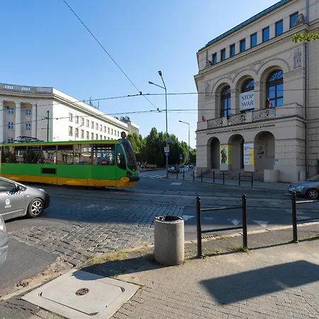 Beautiful Aleje Marcinkowskiego With Balcony By Renters Appartement